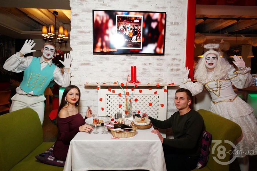 Праздник Святого Валентина в ресторане «44 Favorite Place».