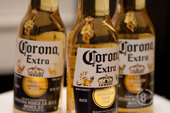 Из-за эпидемии коронавируса американцы боятся пить бренд Corona